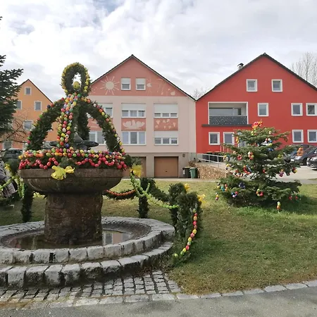 Apfelblüte Und Paradies * Baernfels